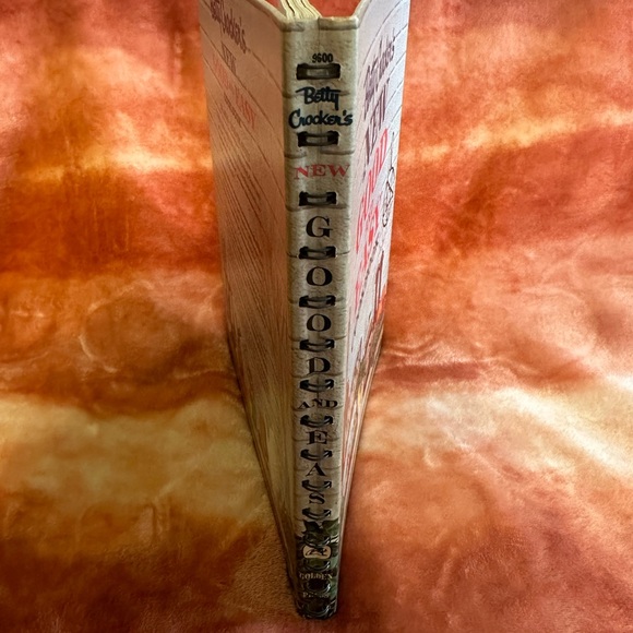 Betty Crocker's New Good and Easy Cookbook Spiral, First Edition - Picture 5 of 10